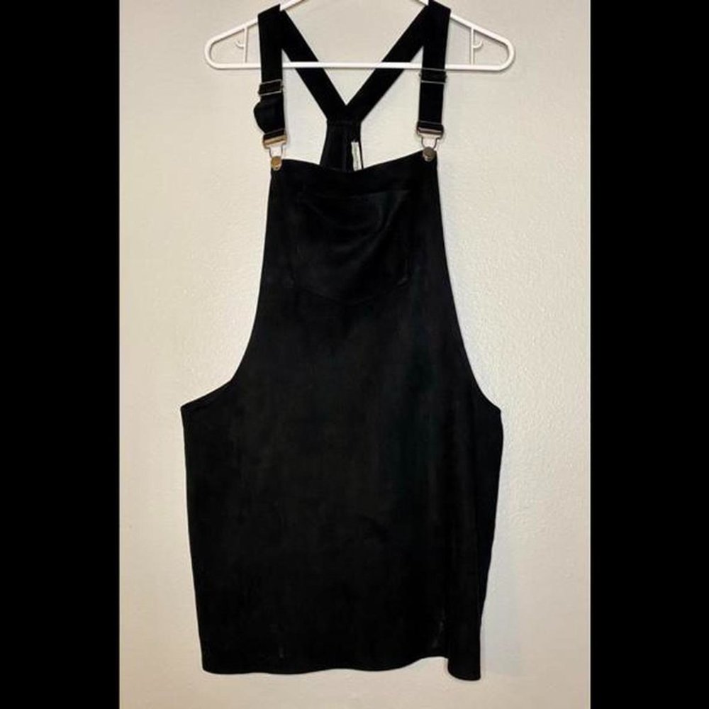 Bear Dance black faux suede skirtall